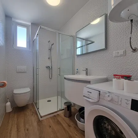 Apartament Atlantis 2 *
